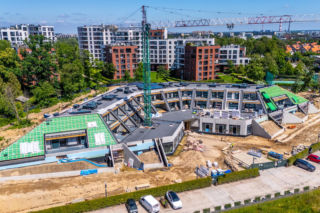 Śnieg stopniał i uchylił rąbka tajemnicy. Kopia rosyjskiej fortyfikacji szykuje się na przyjazd milionerów