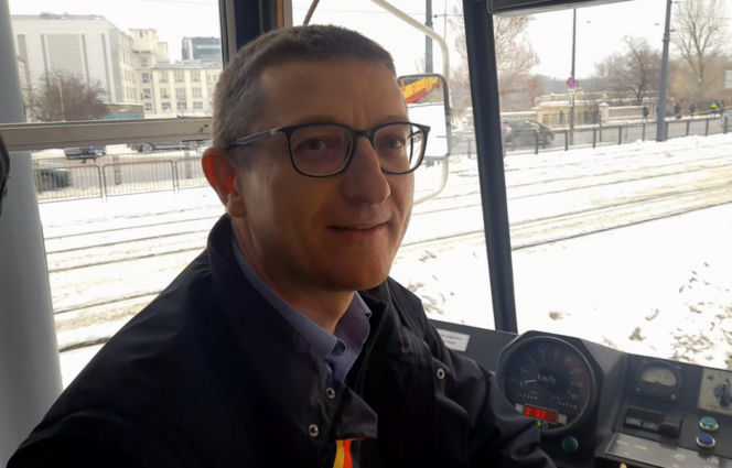 Zbierali do puszki na zdrowe brzuszki. Serduszkowe szaleństwo opanowało stolicę