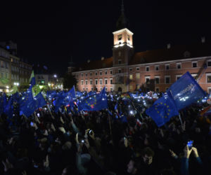 Ogromny protest w Warszawie. Tłumy ruszyły ulicami miasta, nie obyło się bez incydentów.