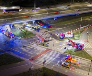 Autobus miejski wjechał w przejście podziemne przy Dworcu Zachodnim