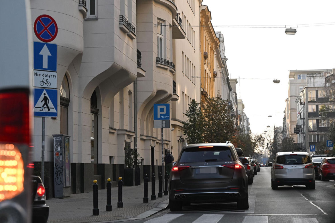 Piotr Stramowski tez parkuje na zakazie
