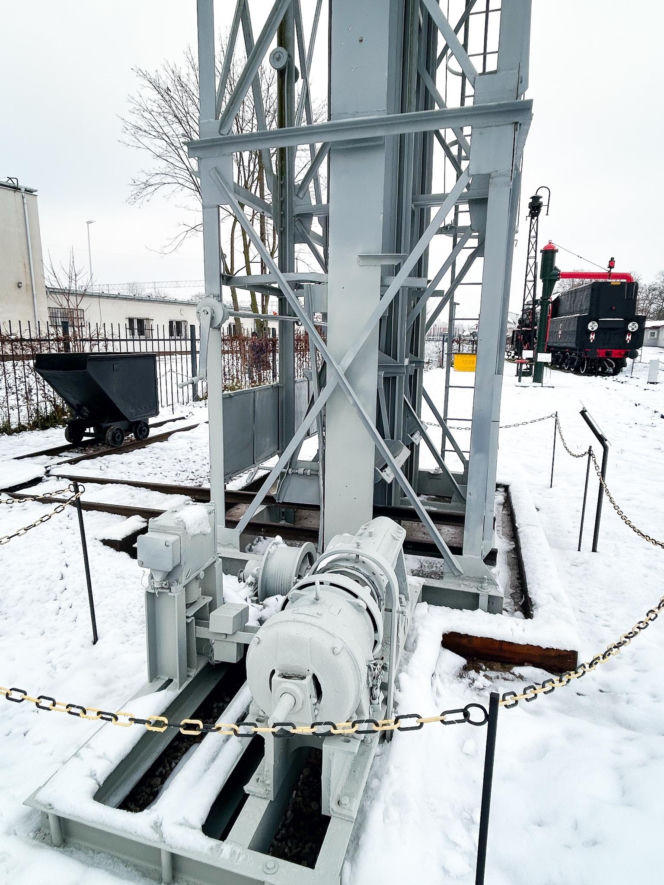 Ełk ma nowe atrakcje turystyczne. Zabytkowe urządzenia kolejowe wzbogaciły muzeum