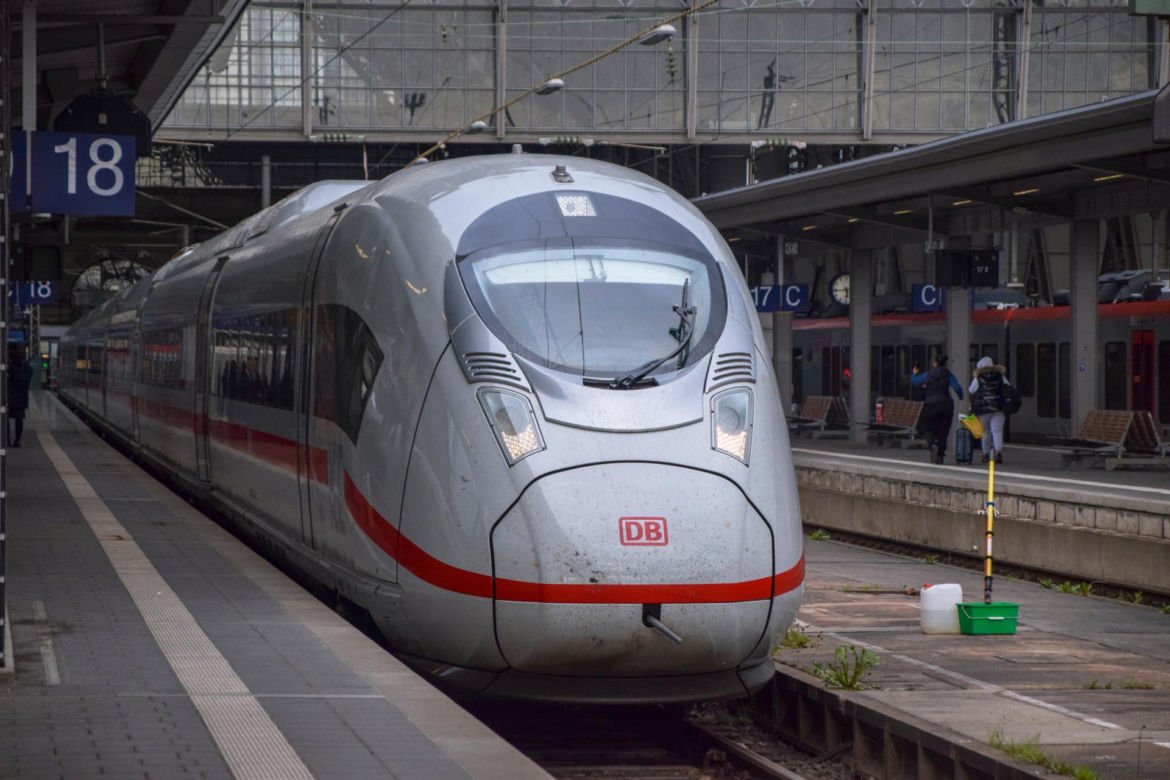 Niemieckie superszybkie pociągi w Polsce? Mają dojeżdżać z Berlina do Warszawy