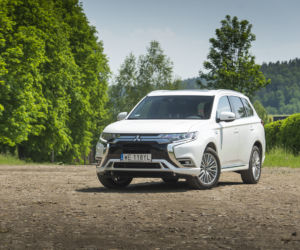 Mitsubishi Outlander PHEV 224 KM Instyle Plus 4WD S-AWC