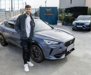 Piłkarze FC Barcelona w nowych samochodach marki Cupra