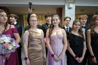 Studniówka I LO w Starachowicach. Zobacz relację!