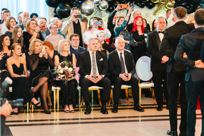 Studniówka 2026 młodzieży z IV LO im. Hetmana Stanisława Żółkiewskiego w Siedlcach