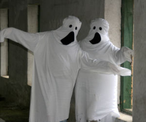 Najlepsze stroje na HALLOWEEN 2021. W tych przebraniach zrobisz furorę! [GALERIA]