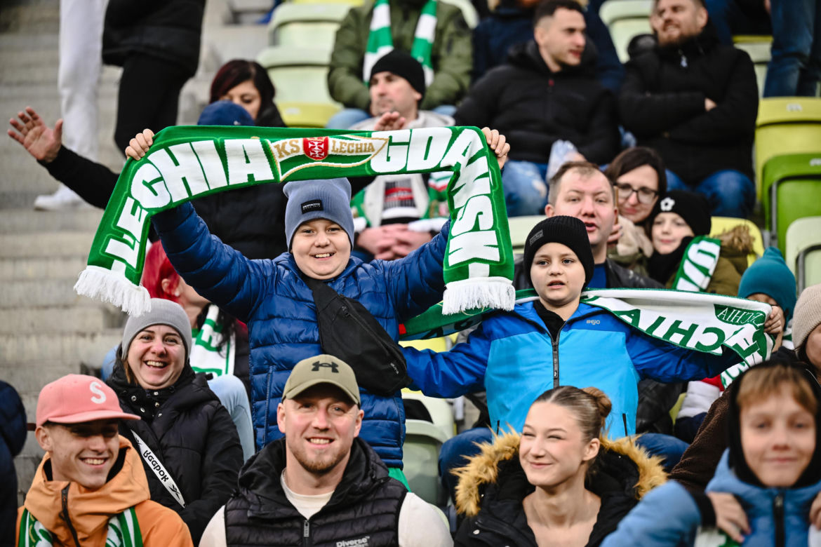 Lechia Gdańsk - Widzew Łódź: Zdjęcia kibiców z meczu 15. kolejki PKO BP Ekstraklasy
