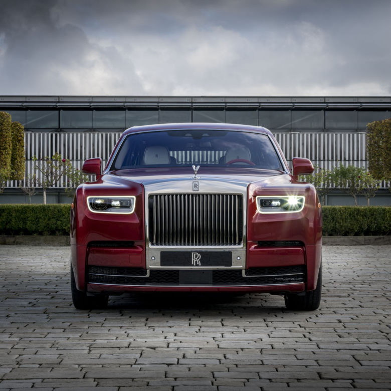 Rolls Royce Red Phantom 