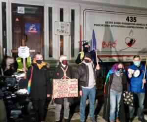 Strajk Kobiet w Szczecinie: Manifestacja pod siedzibą PiS - 27 stycznia 2021 r.