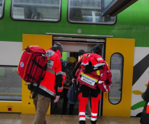 Pociąg Kolei Mazowieckich z pomocą humanitarną dla Ukrainy