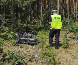 Łódzkie: Nie żyje 32-letni motocyklista. Wjechał wprost pod samochód!