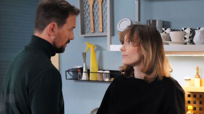 Barwy szczęścia odc. 3361. Marcin Kodur (Oskar Stoczyński), Renata (Anna Mrozowska)