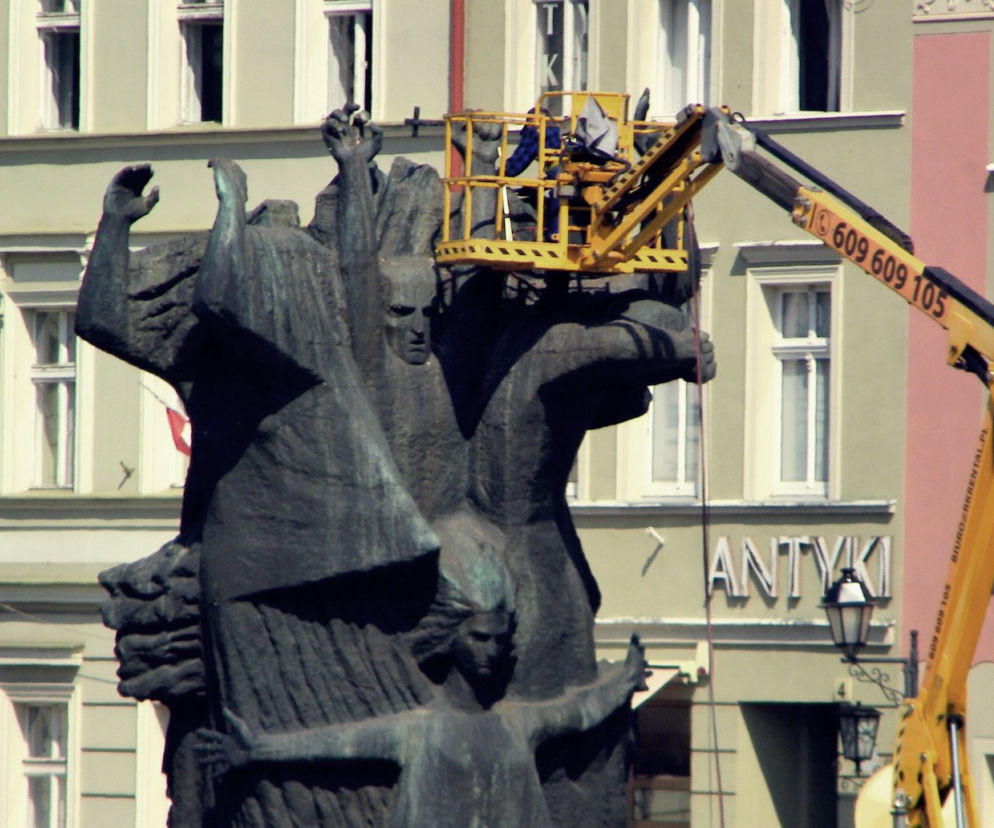 Remont Starego Rynku w Bydgoszczy. Zaglądamy na plac budowy [ZDJĘCIA]