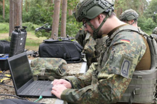 Niemiecka pomoc dla Ukrainy na nowych zasadach? CSU żąda dostępu do technologii dronowy