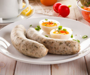 Biała kiełbasa gotowana