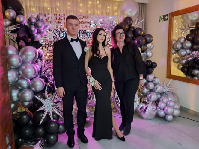 Studniówka 2026 maturzystów ZSTM w Skarżysku-Kamiennej