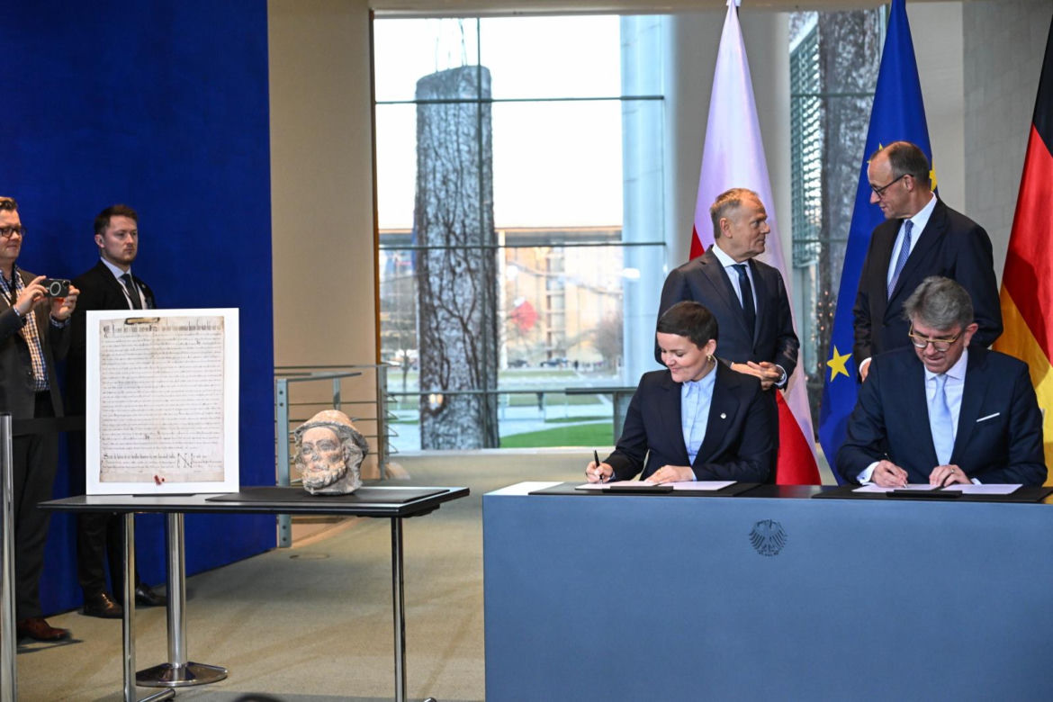 Ceremonia przekazania dóbr kultury podczas polsko-niemieckich konsultacji międzyrządowych