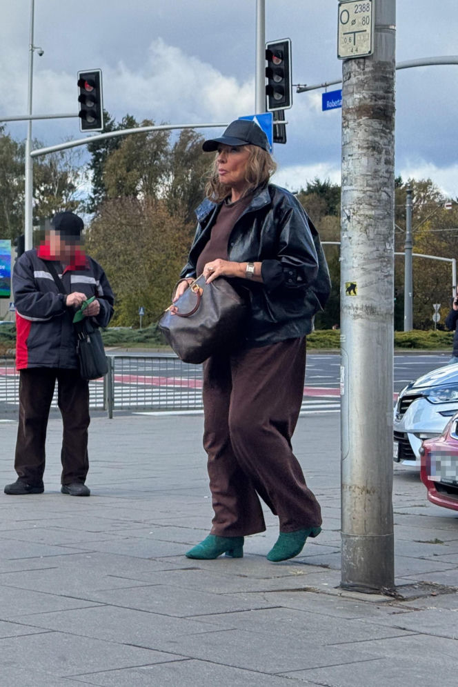 Agnieszka Fitkau-Perepeczko  na bazarku