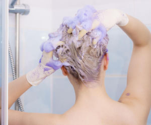 Żółty blond po farbowaniu? Ten prosty trik przywraca chłodny odcień bez wizyty u fryzjera