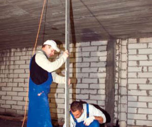 Przygotowanie do montażu schodów prefabrykowanych