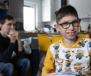  Maks Szendera zbiera na operację