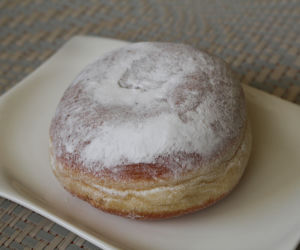 Tłusty Czwartek 2022. Tu kupisz kultowe pączki w Warszawie