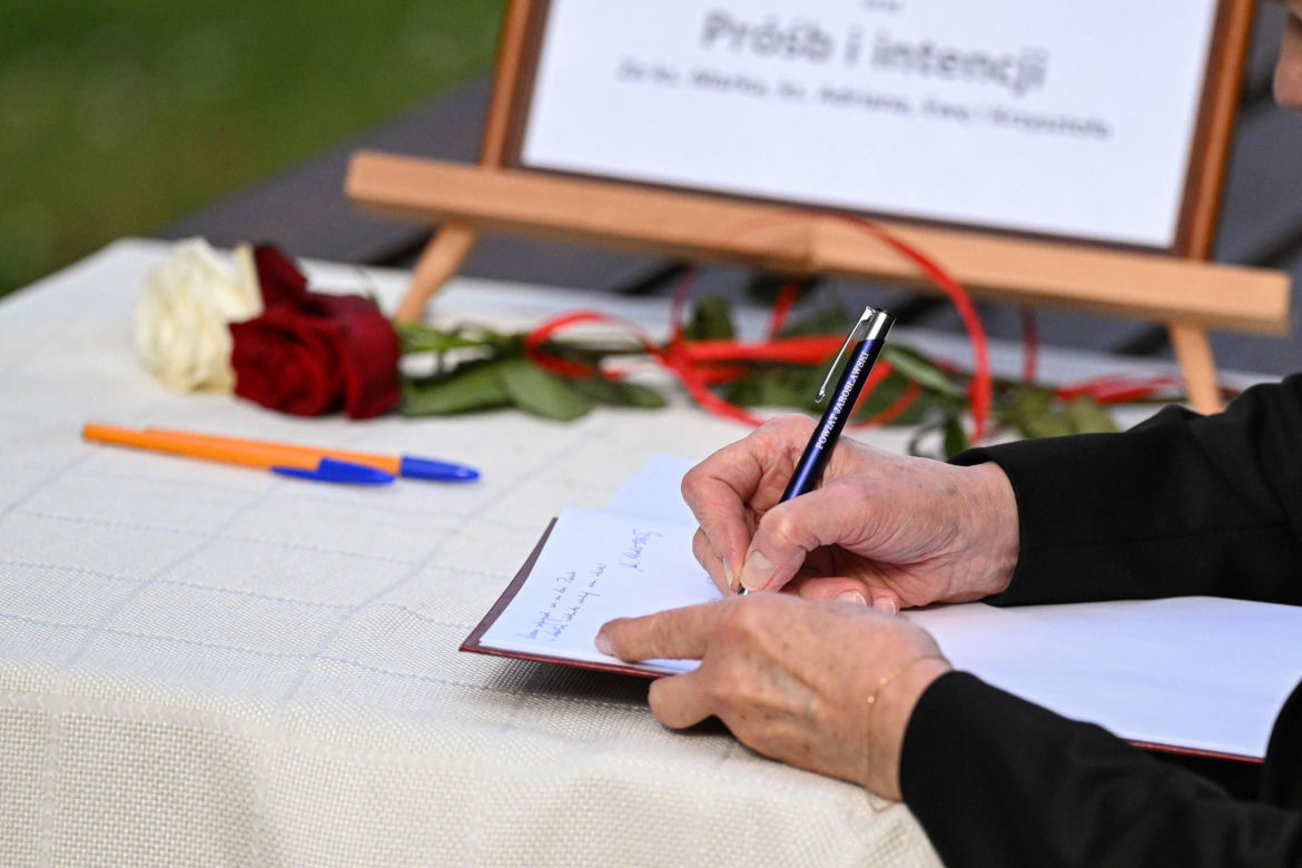 Pożegnanie ks. Stanisława, który zginął z rąk nożownika. Wzruszające słowa