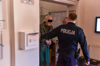 Lech S. usiłował zamordować żonę po 25 latach znęcania się nad nią