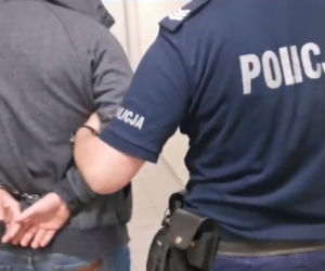 Białystok. Zboczeniec nagrywał kobiety w przymierzalni. Mógł to robić od dawna!