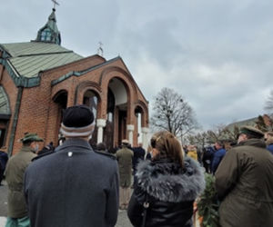 Pogrzeb milionera Karola Kani ze Śląska, który zginął  w katastrofie lotniczej w Pszczynie