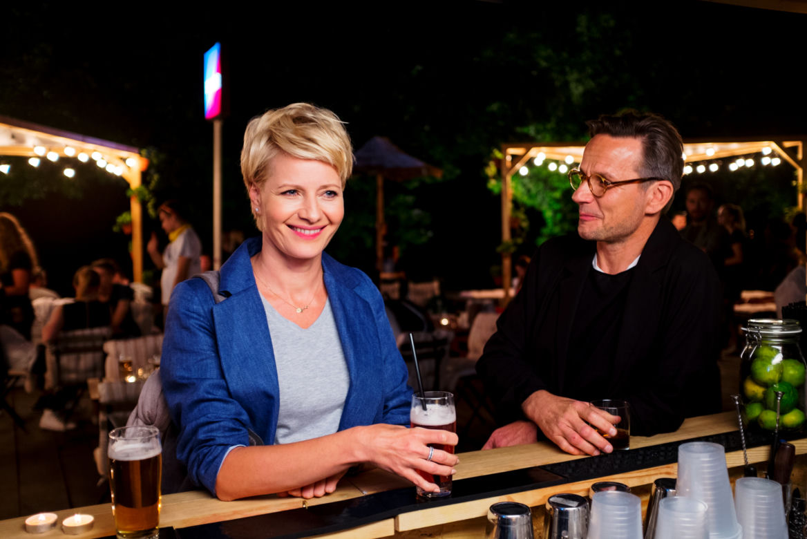 Druga szansa 2 odc. 2, Monika Borecka (Małgorzata Kożuchowska), Adam Swensson (Bartłomiej Topa)