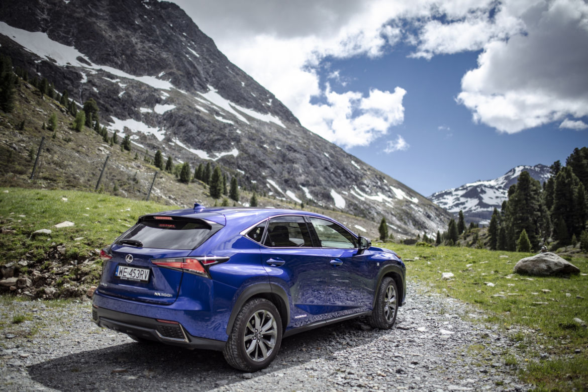 Hybrydowy Lexus NX 300h F Sport
