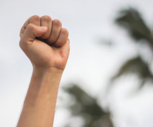 Tysiące Litwinów bronią niezależności mediów! „Pozwólcie pracować”