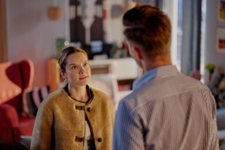 Kasia widzi Darka w towarzystwie Anety. Żąda rozwodu