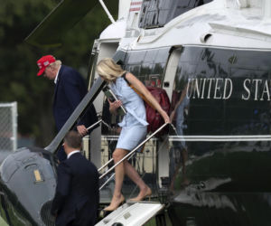 Plotkują o romansie Trumpa z młodą blondynką! Asystentka na celowniku