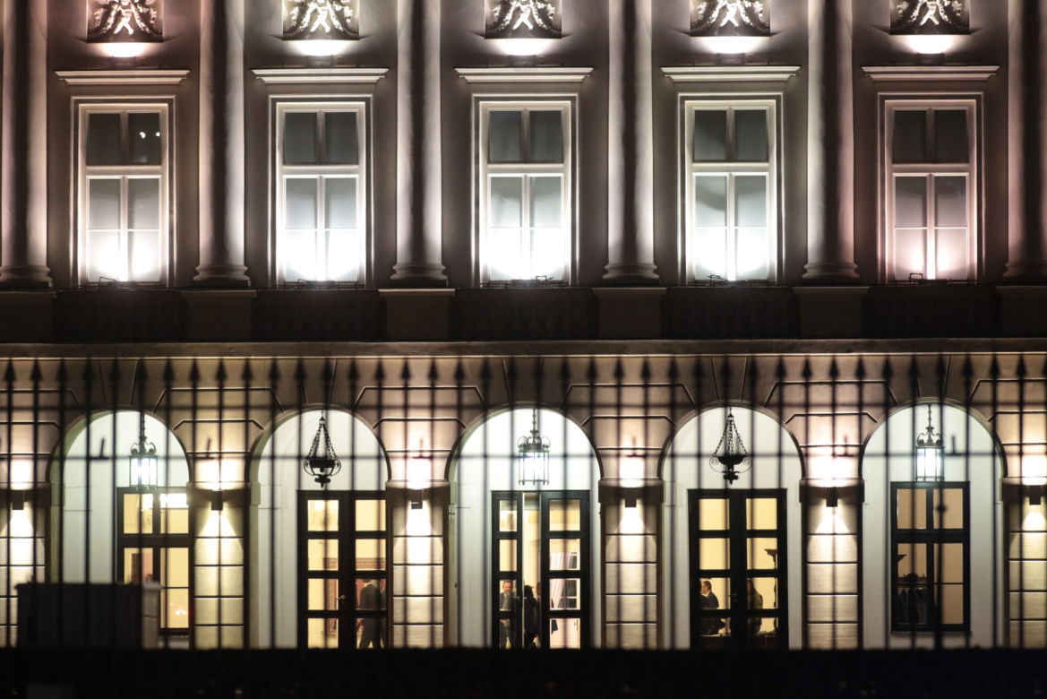 Wieczorne spotkanie Andrzeja Dudy z PiS w pałacu prezydenckim