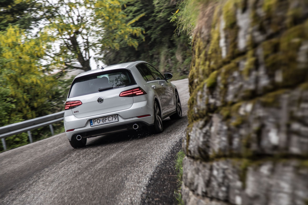 Volkswagen Golf GTI 2.0 TSI 245 KM