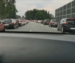 Śląskie. Korytarz życia na Wiślance. Policjanci ZDUMIENI! Czegoś takiego nie widzieli [WIDEO, ZDJĘCIA]