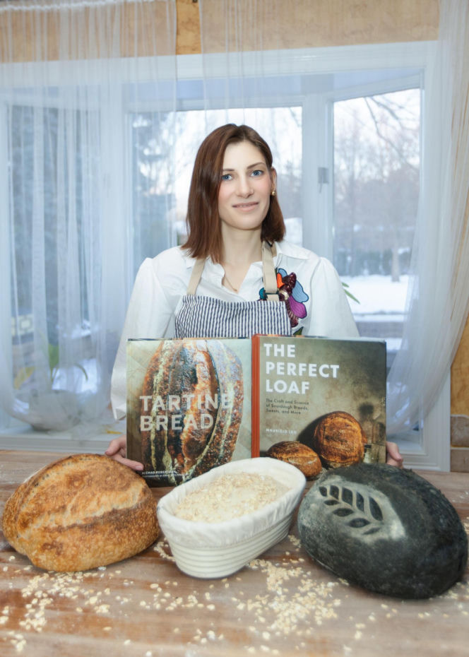 Olena Kaszuba piecze polski chleb pod Chicago