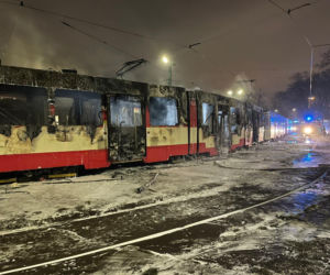 Gdańsk: Pożar zajezdni tramwajowej w Nowym Porcie