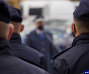 Ponad stu nowych policjantów na Warmii i Mazurach
