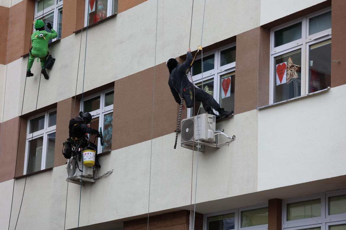 Alpiniści dla WOŚP dali radość małym pacjentom z Uniwersyteckiego Szpitala Dziecięcego w Lublinie