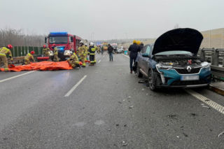 Koszmar na S8: Karambol z udziałem 9 aut. Ranni, w tym dzieci