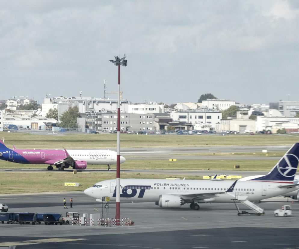 Znamy najlepsze i najgorsze linie lotnicze Jak oceniono LOT, Wizz Air i Ryanair i inni przewoźnicy? 