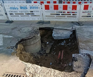 Zapadlisko na al. Powstańców Wlkp.