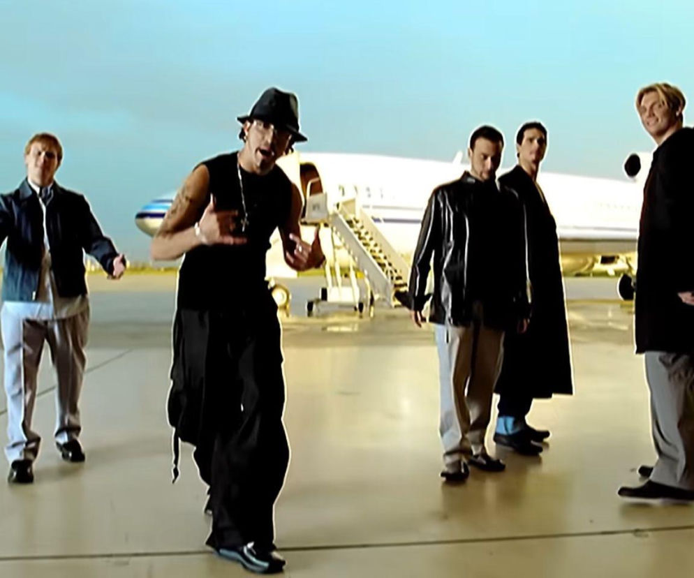 Backstreet Boys w teledysku do I Want It That Way