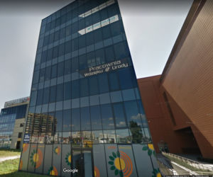 Gabinety stomatologiczne otwarte w Rzeszowie i okolicy pomimo koronawirusa. Gdzie do dentysty?