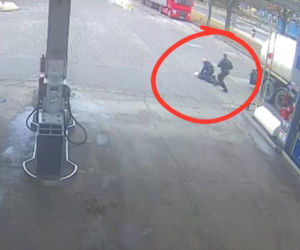 Wyciągnął broń w kierunku policjantów. Finał historii zaskakuje